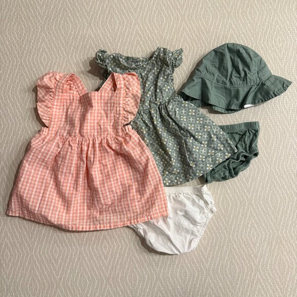 Carter's Baby Girl Dresses Size 0-3 Months - Picture 1 of 3